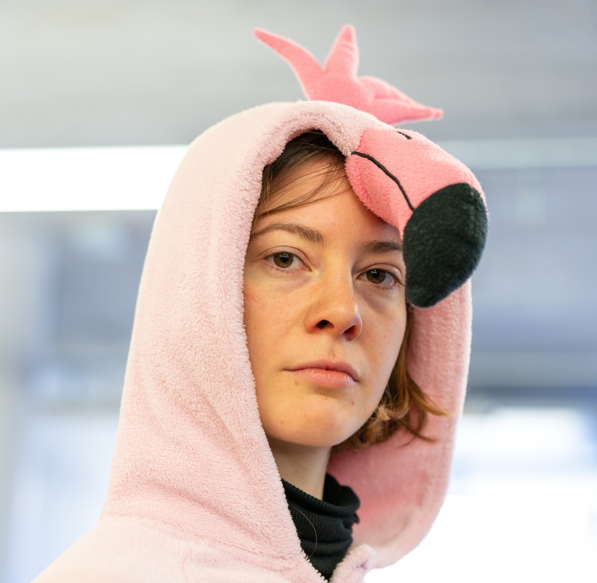 Foto von Clara Dietze im Flamingo-Kostüm.